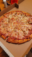 Ciceros Pizza Parlor food