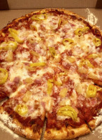 Ciceros Pizza Parlor food