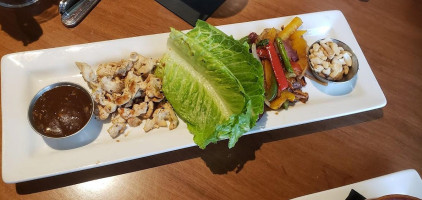 Bradley's Pub Grille food
