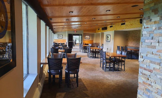 Bradley's Pub Grille inside
