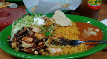 Trejo's Del Lago food