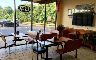 Hong Xing Chinese inside