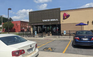 Taco Bell outside