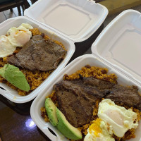 La Esquina Ambateña food