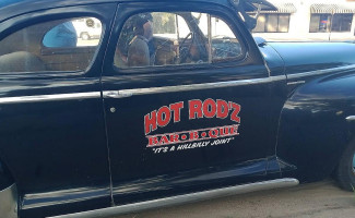 Hot Rodz B B Q outside