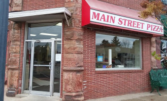 Main Street Pizza outside