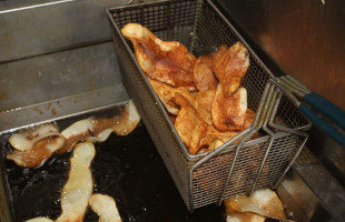 M J Bistro food
