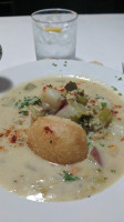 M J Bistro food