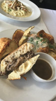 M J Bistro food