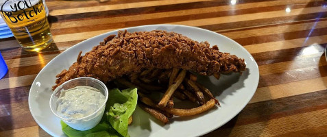 571 Grill Draft House food