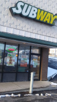 Subway Sandwiches Salads outside