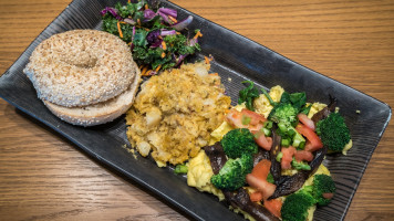 Offerdahl's Off-the-grill (front Office) food