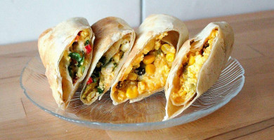 Port City Java food