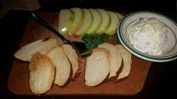 L. Woods Tap & Pine Lodge food