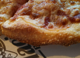 Bellacino's Pizza & Grinders food