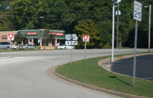 Huddle House outside