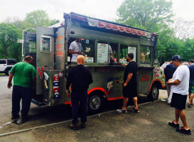 Tony's Hot Dogs outside
