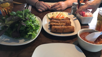 Le Colonial food