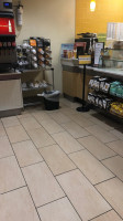 Au Bon Pain inside