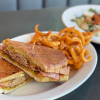 Primos Cafe food