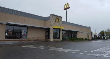 Mcdonald's outside