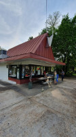 Malt Shop outside