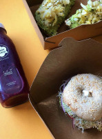 Noah's Ny Bagels drink