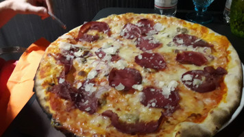 Milroy Oip Original Italian Pizza food