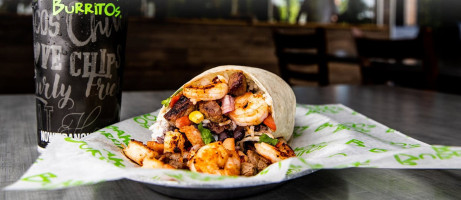 Bubbakoo's Burritos food