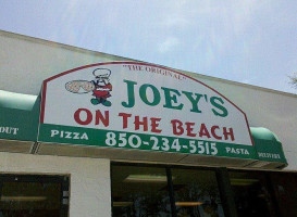 Joey's On The Beach outside