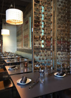Doc's Oyster inside