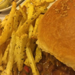 Mikey’s Cheese Zombies Comida