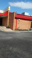The Golden Skillet outside
