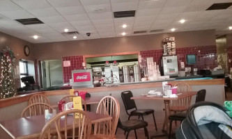 The Golden Skillet inside