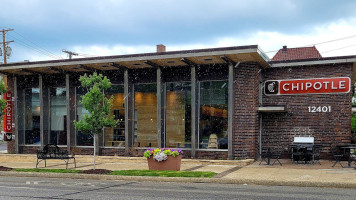 Chipotle Mexican Grill outside
