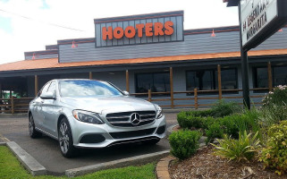 Hooters outside