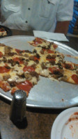 Geno's Pizza food