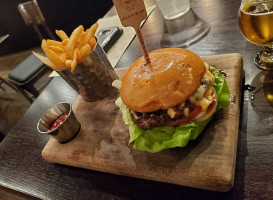 New Realm Brewing Co. food