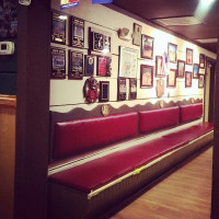 J And R's Steak House Rocky Point inside