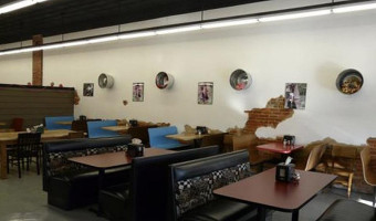 Two Trees Pizza inside