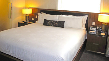 LondonHouse Chicago inside
