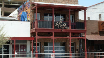 Majerle's Sports Grill outside