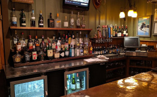 Waybury Inn inside