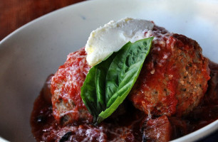 Firehouse Restaurant food