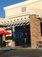 Michael's Pizza Subs outside