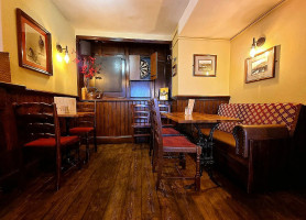 Serafina inside
