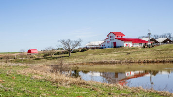 Howling Cow Dairy Education Center And Creamery outside