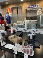 Yin Ji Chang Fen inside