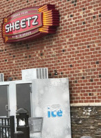 Sheetz outside