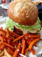 Jake's Old City Grill food